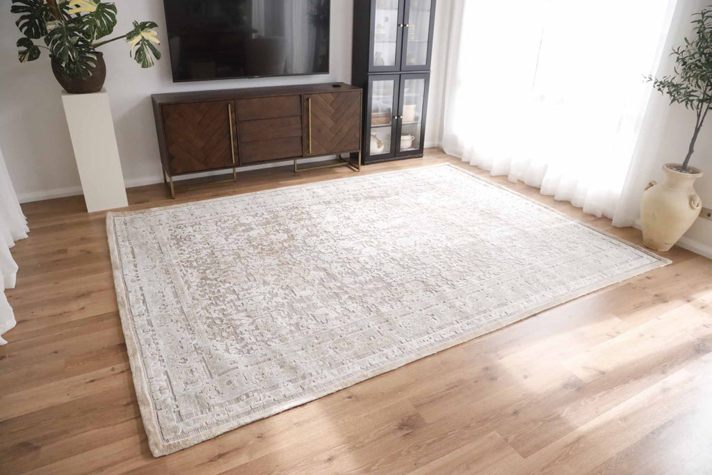 Piya Brown and Grey Traditional Distressed Rug