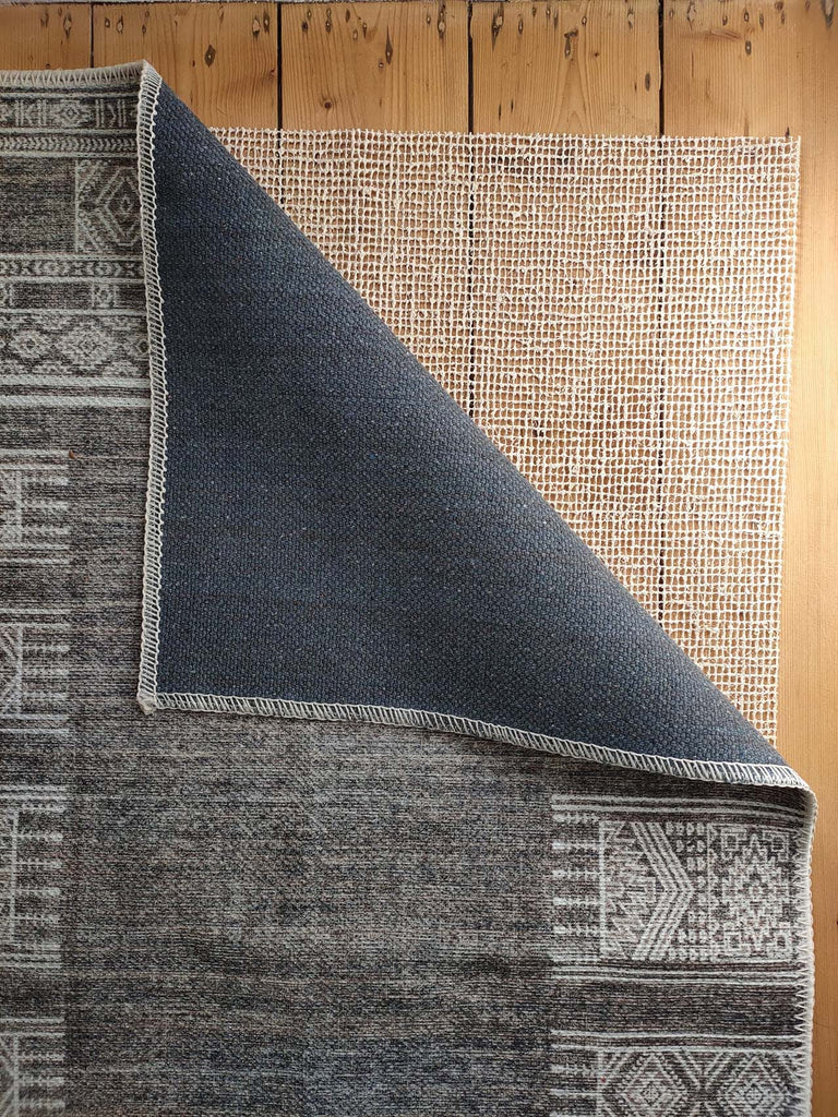 Raia Charcoal and Grey Tribal Distressed Washable Runner Rug