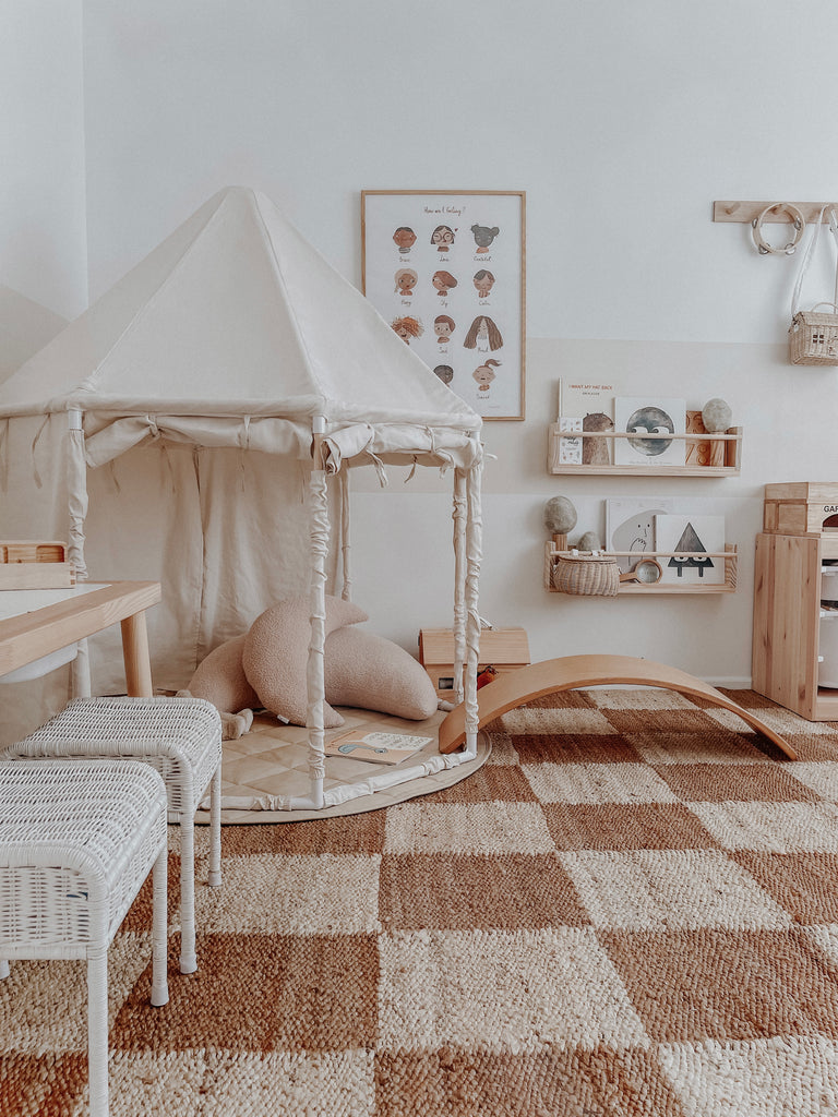 Riley Natural and Bleached Checkered Jute Rug *NO RETURNS UNLESS FAULTY