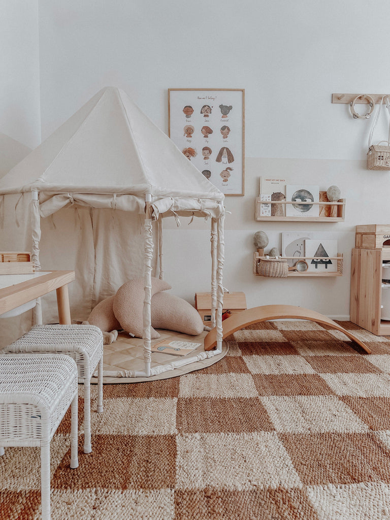 Riley Natural and Bleached Checkered Jute Rug *NO RETURNS UNLESS FAULTY