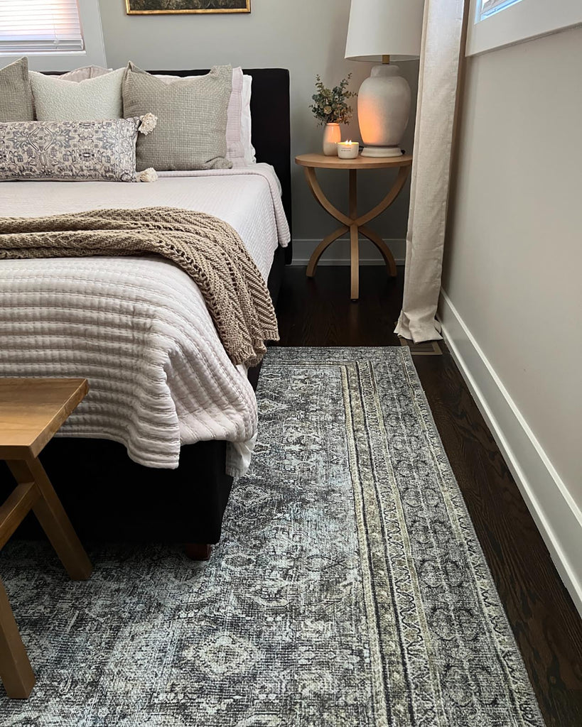 Santi Green and Grey Traditional Distressed Washable Rug