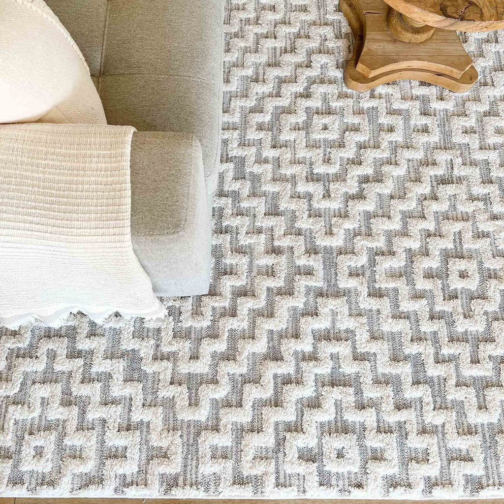 Sarita Ivory and Grey Geometric Textured Rug