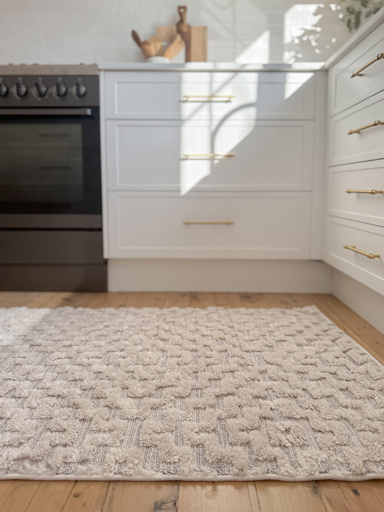 Sarita Ivory and Grey Geometric Textured Runner Rug