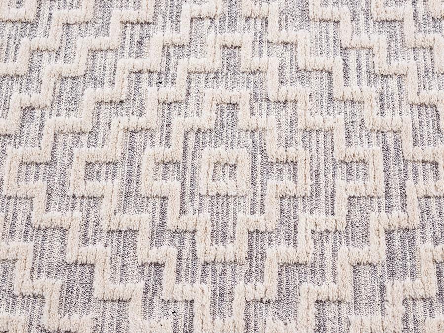 Sarita Ivory and Grey Geometric Textured Runner Rug