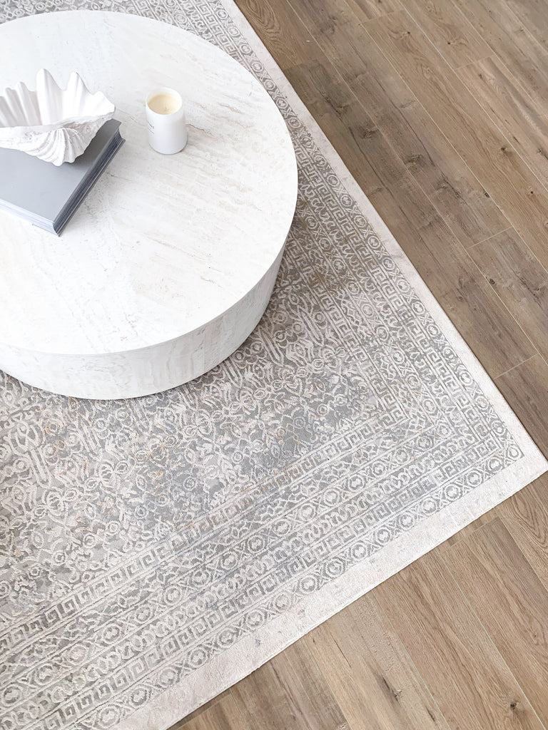 Seda Cream Ivory And Grey Traditional Floral Rug