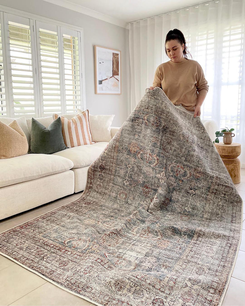 Sorra Blue and Brown Traditional Distressed Washable Rug