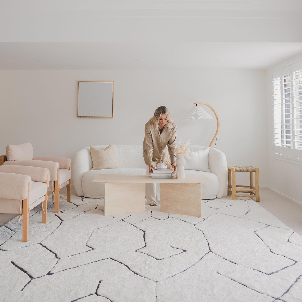 Tahlee Cream and Charcoal Grey Tribal Shag Rug