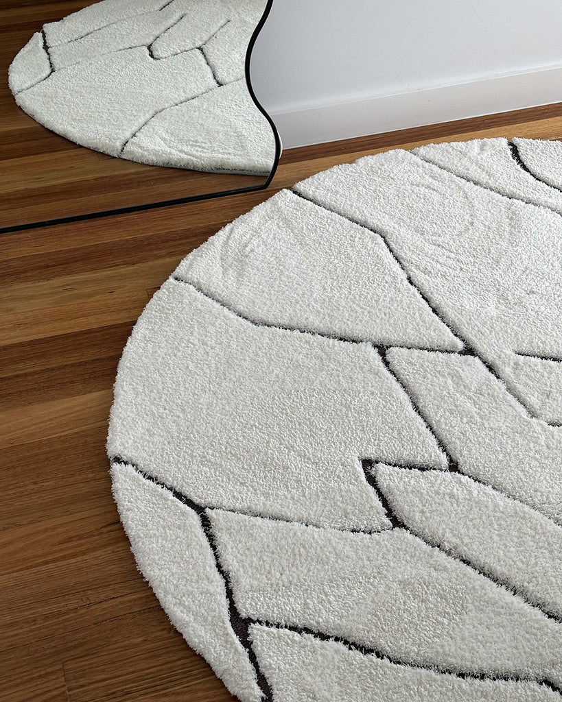 Tahlee Cream and Charcoal Grey Tribal Round Shag Rug