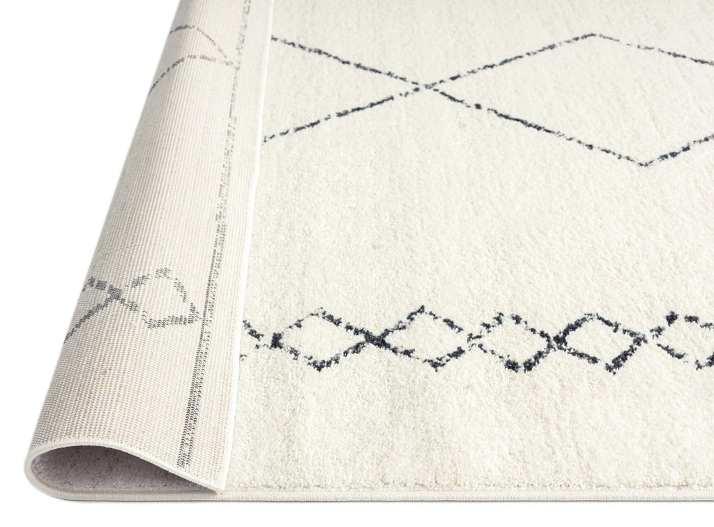 Tamira Grey and Ivory Diamond Tribal Runner Rug