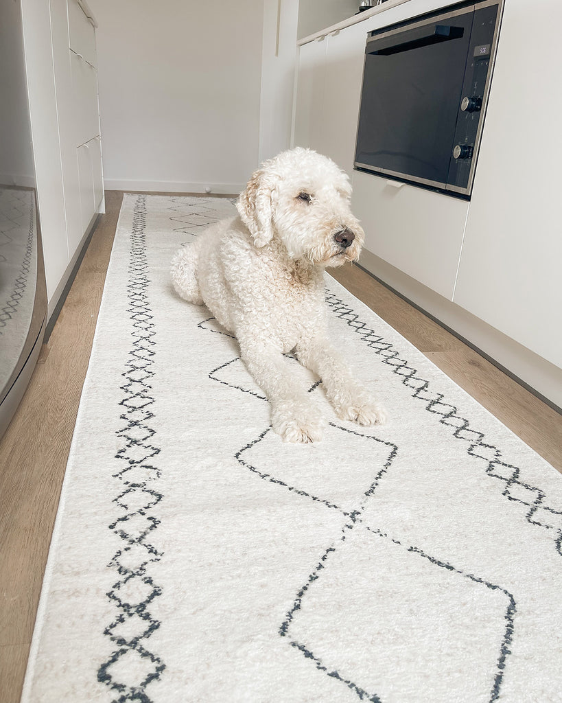 Tamira Grey and Ivory Diamond Tribal Runner Rug