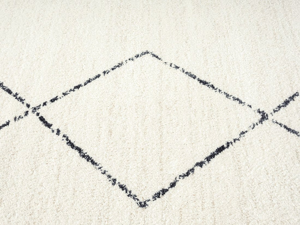 Tamira Grey and Ivory Diamond Tribal Runner Rug