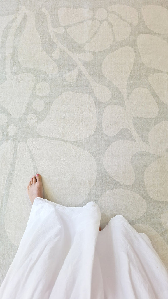 Tani Grey Botanical Washable Rug