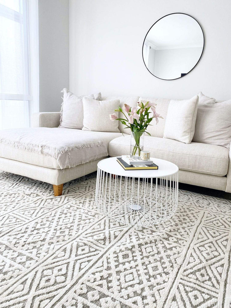 Tatiana Ivory and Grey Textured Tribal Rug