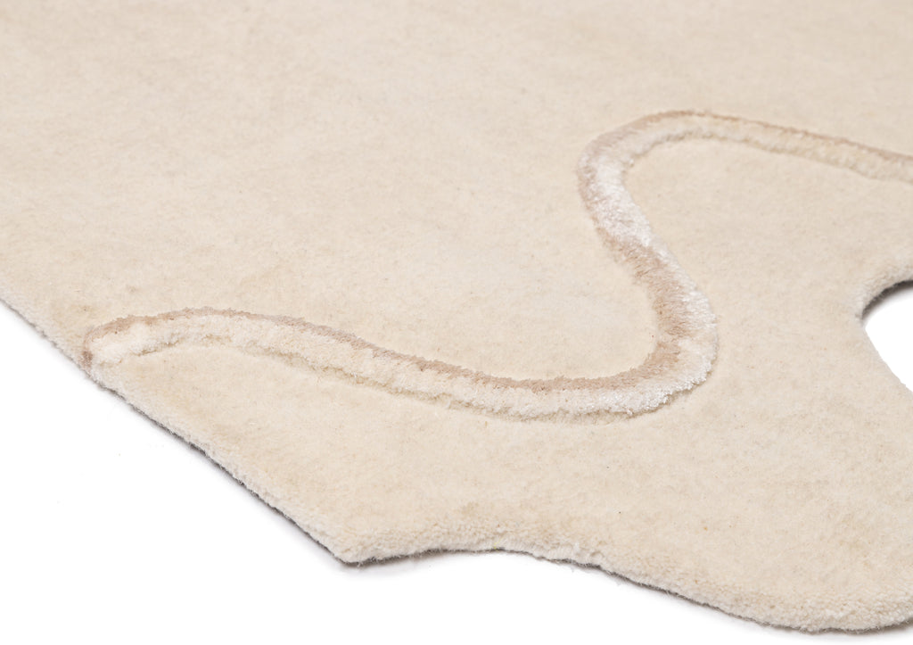 Tippy Cream Scalloped Handmade Wool Rug