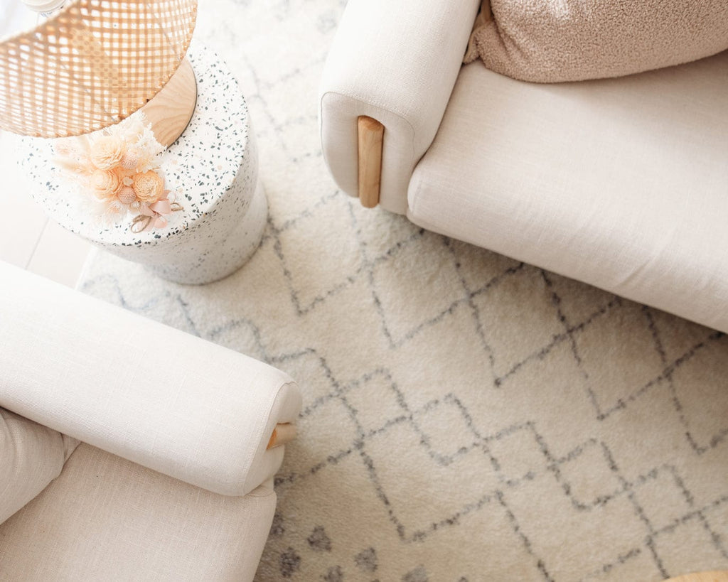 Toni Ivory and Grey Tribal Diamond Rug