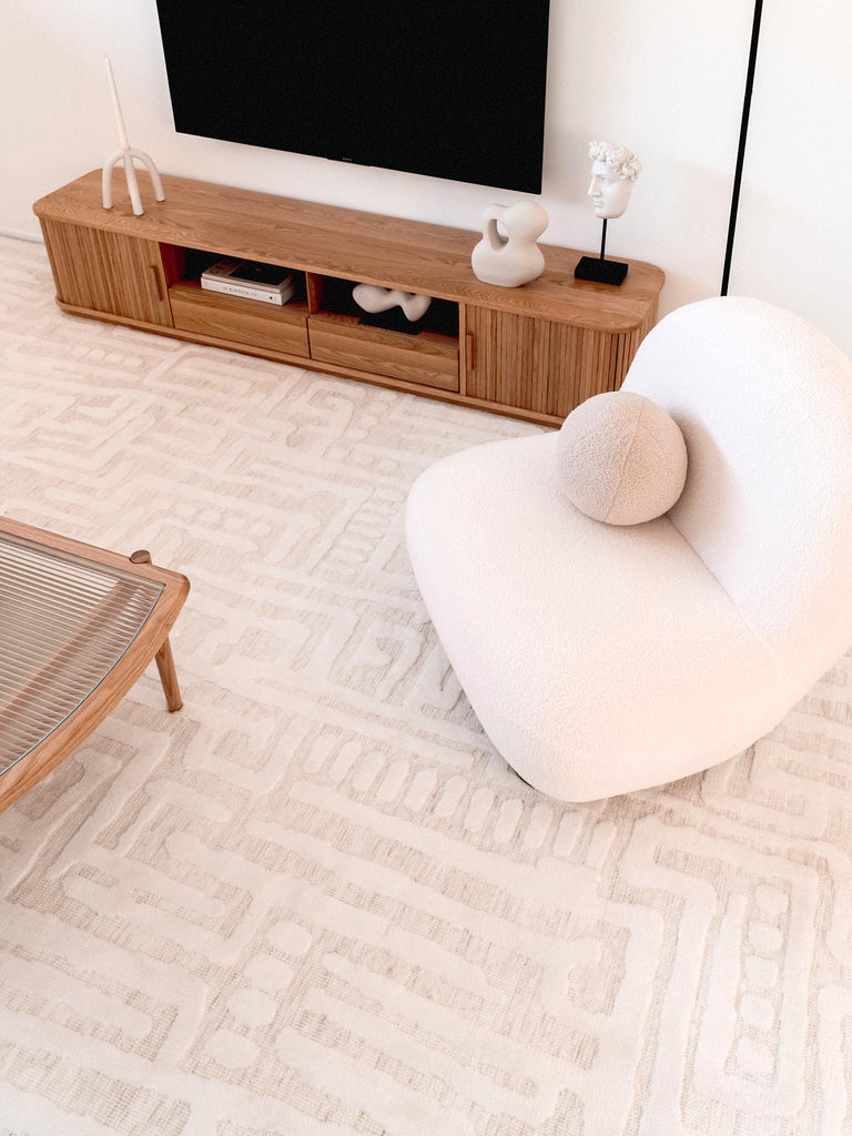Trissa Beige and Ivory Abstract Tribal Rug