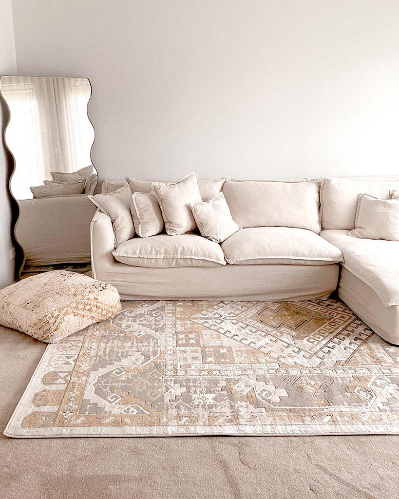 Tupelo Beige And Grey Tribal Medallion Rug