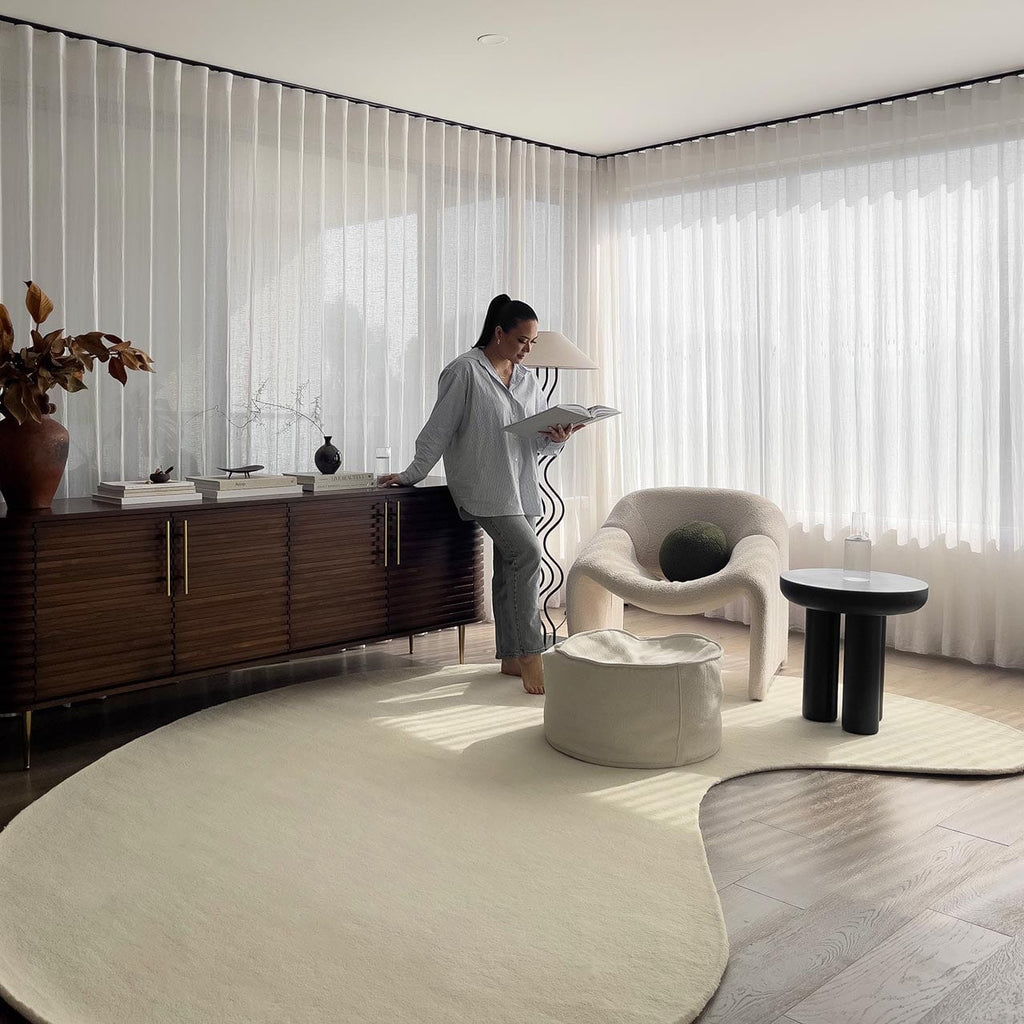 Vanni Solid Cream Curved Wool Rug