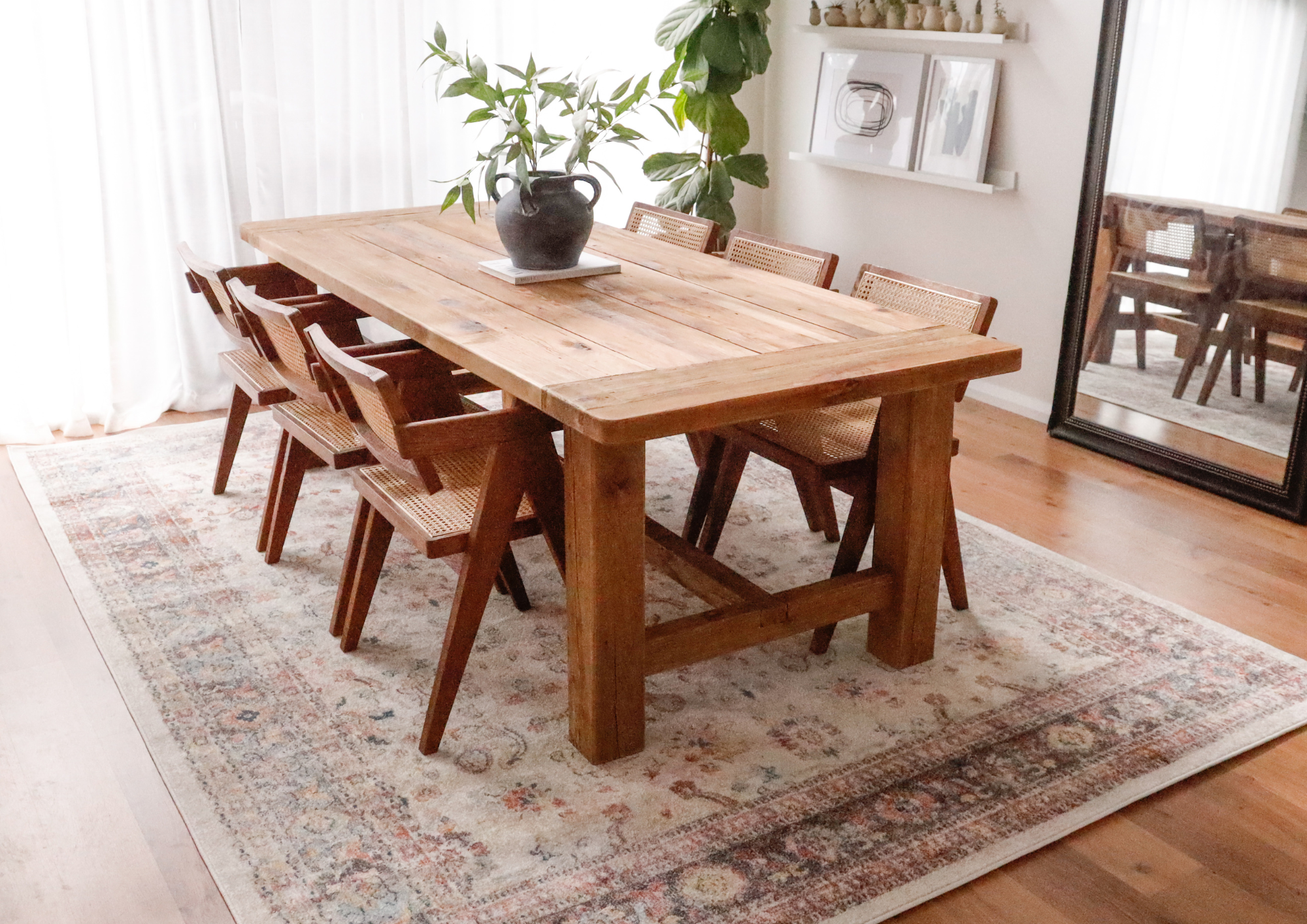 How To Create A Rustic Dining Room For Gatherings