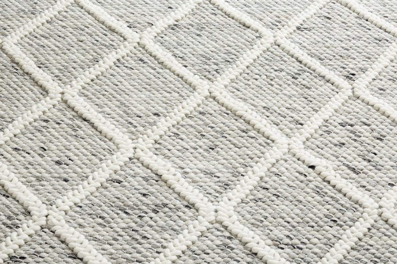 Anja Grey and Ivory Lattice Wool Rug