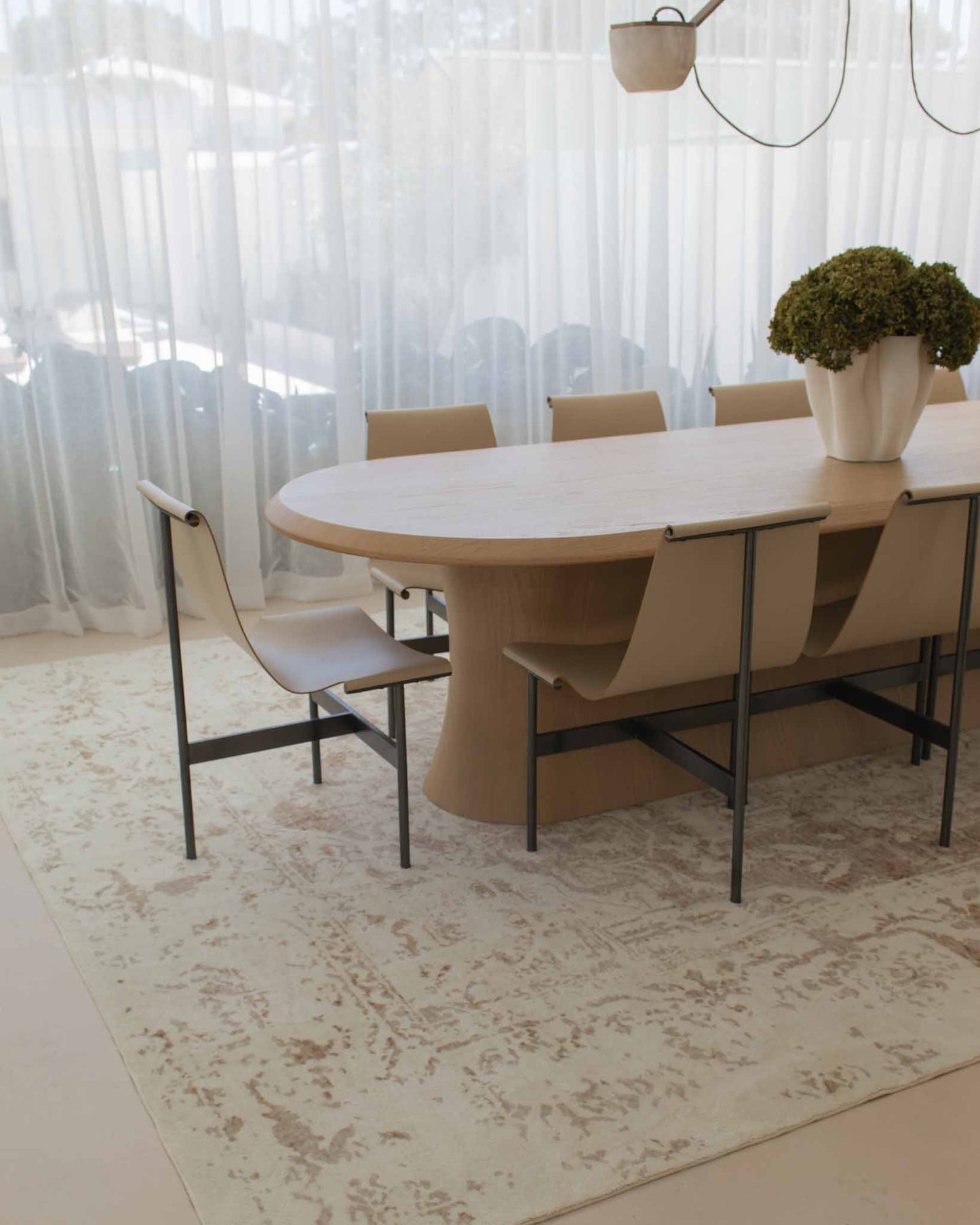 Cabanela Cream and Beige Distressed Washable Rug