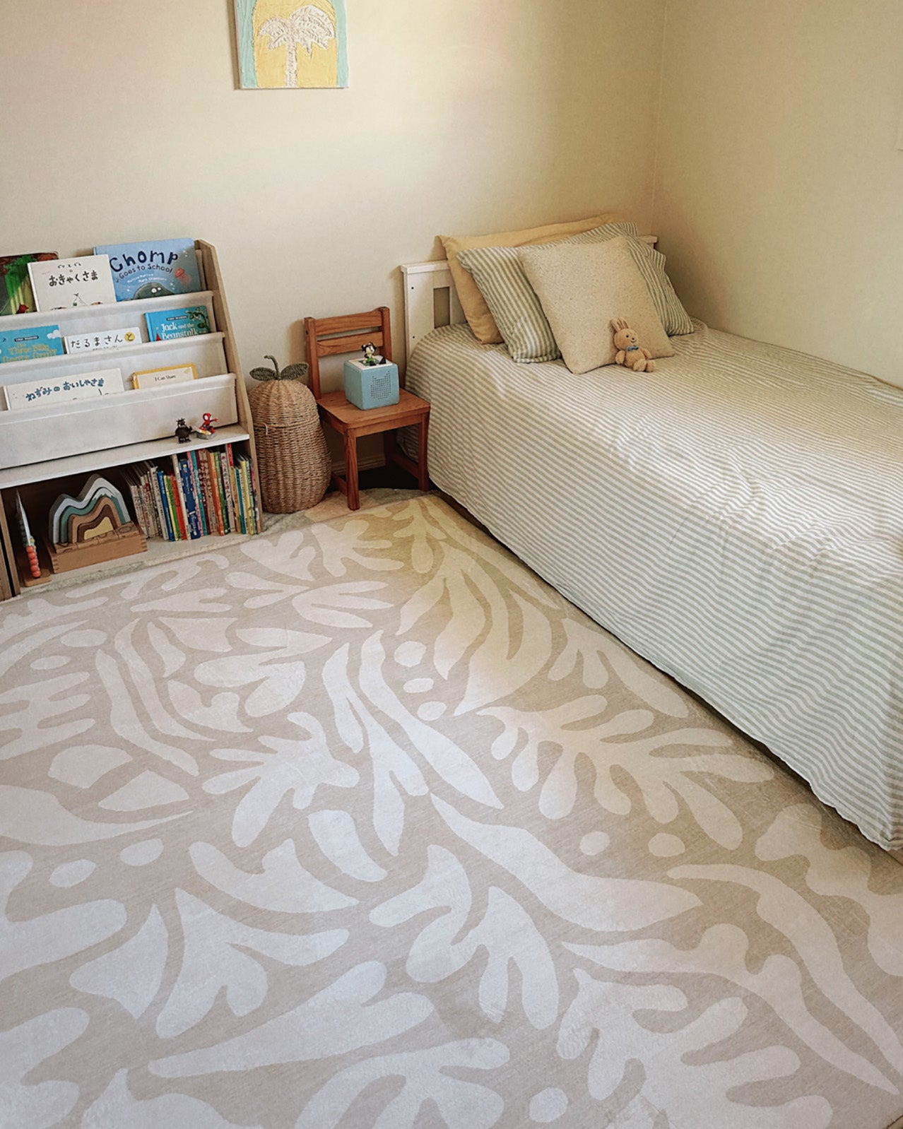 Didi Grey Cream Leaves Rollie Pollie Playmat