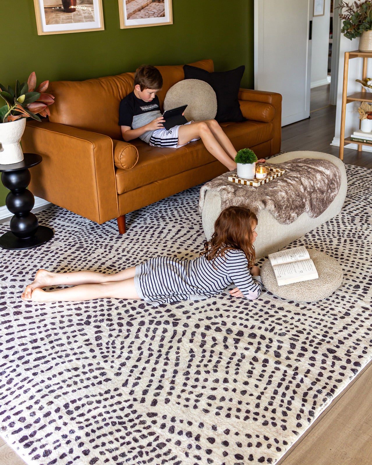 Eddie Charcoal Grey Abstract Tribal Pattern Washable Rug