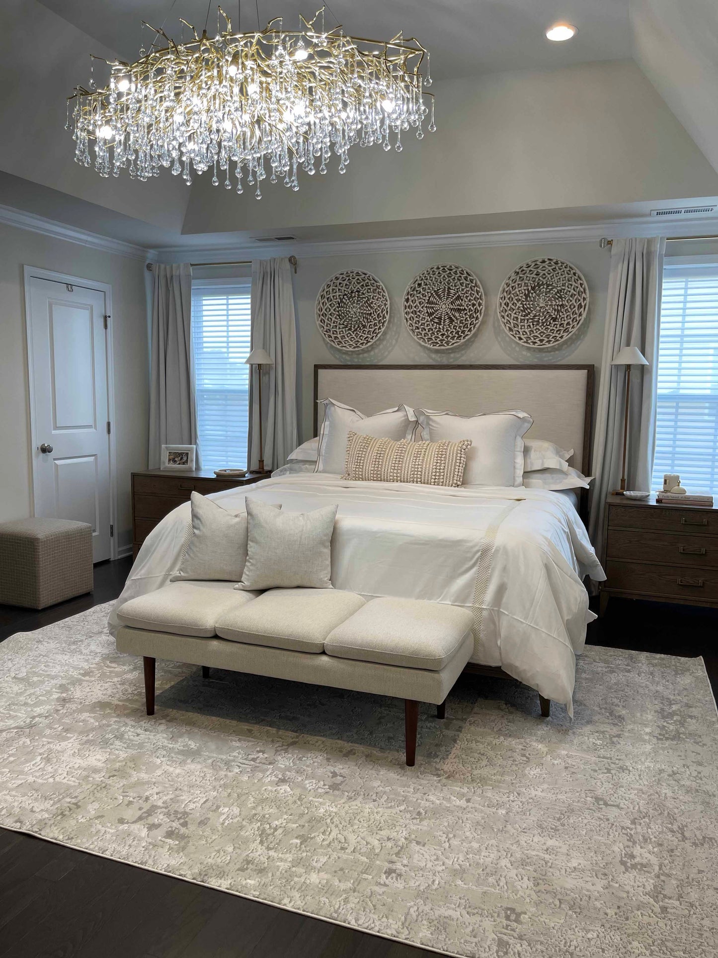 Ellery Grey Ivory Distressed Floral Rug