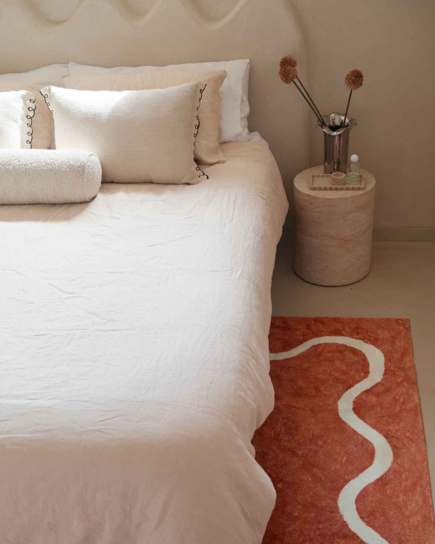 Gertrude Pink and Cream Wiggle Bordered Washable Rug