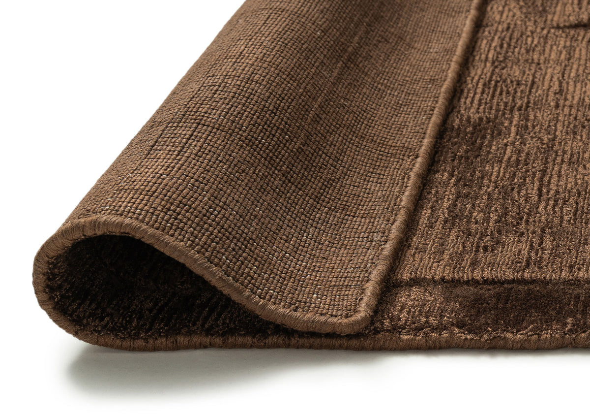 Gowana Brown Hourglass Viscose Rug