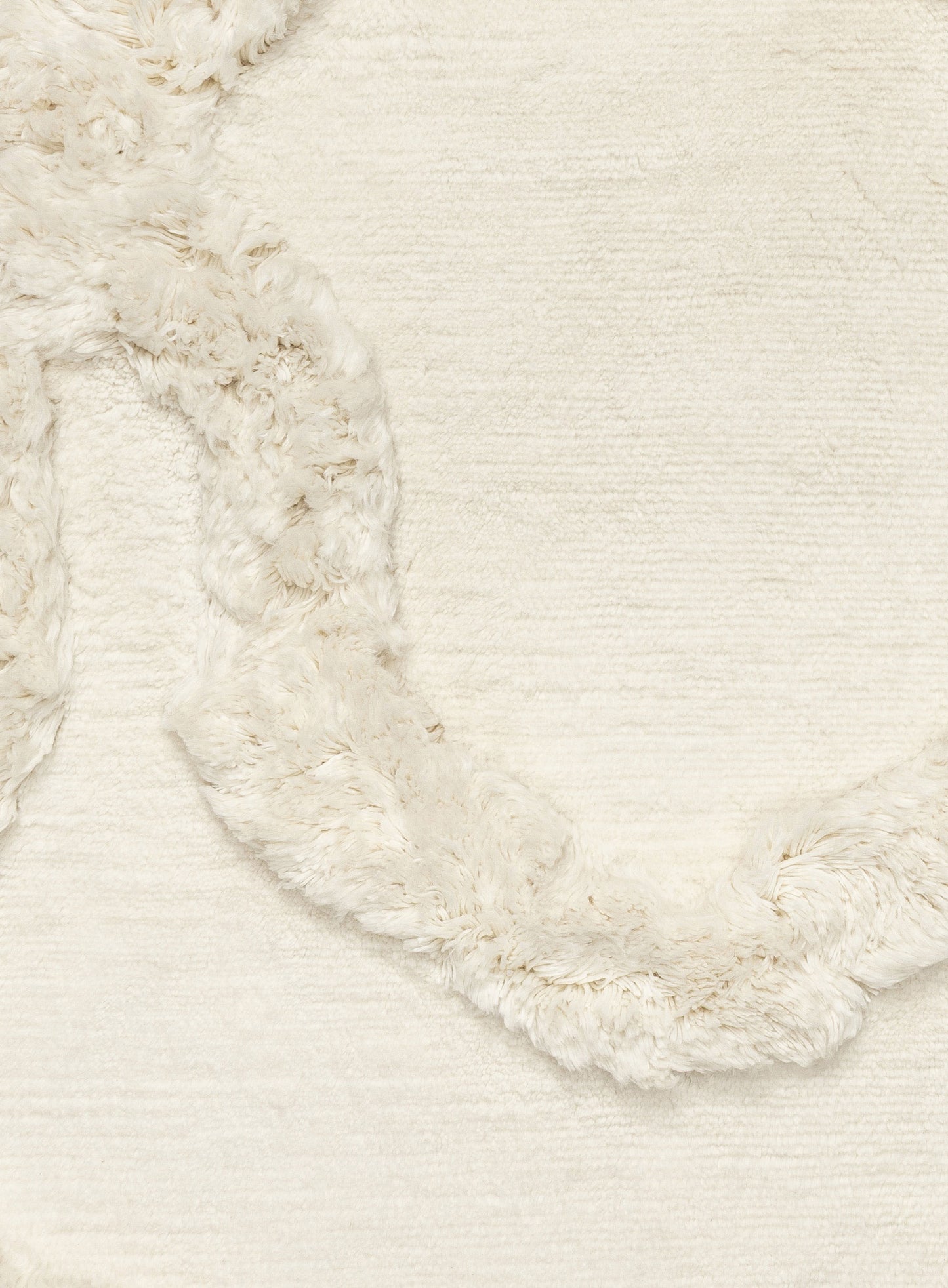 Janisa Natural Cream Organic Shape Shag Rug