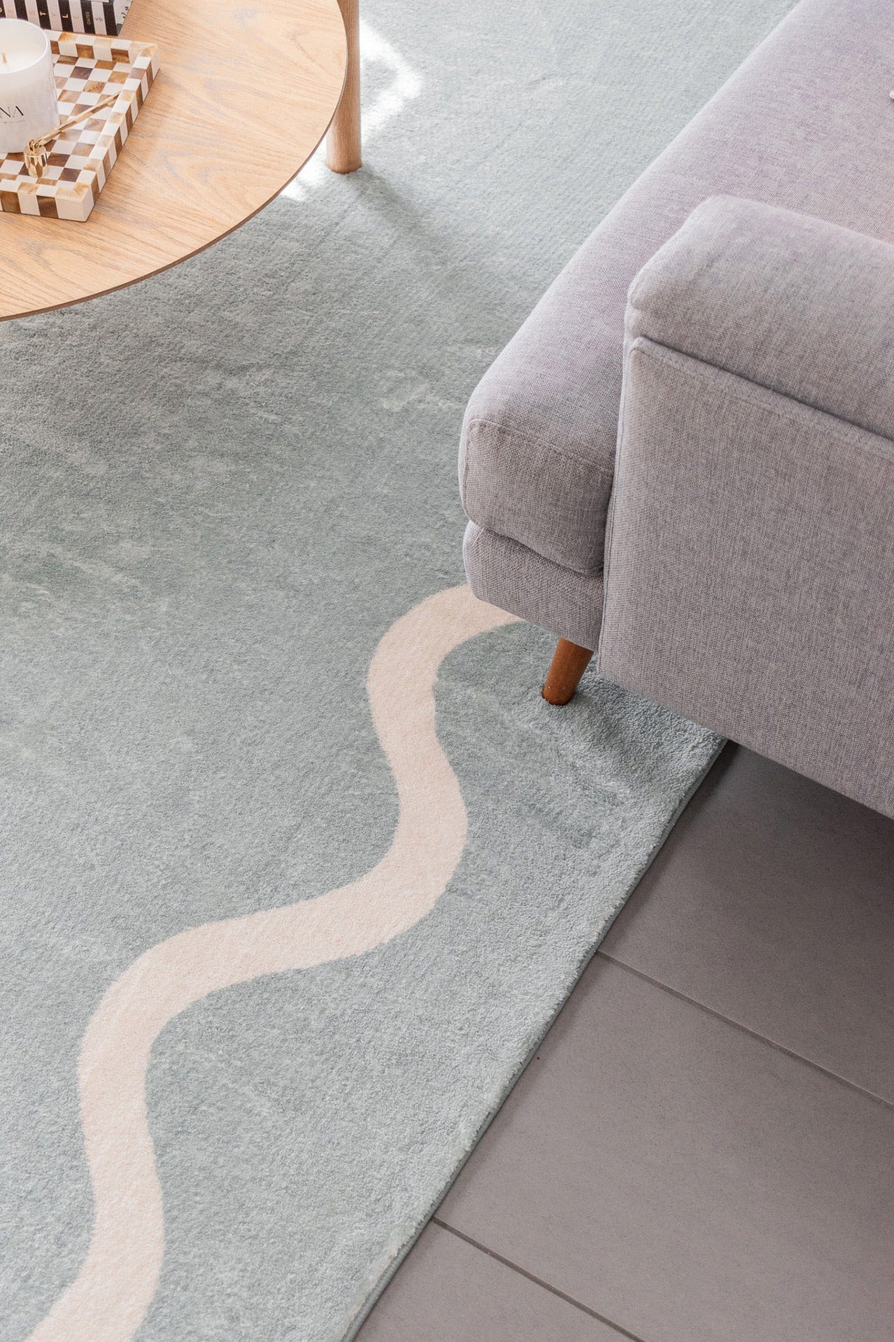 Kairo Green and Cream Wiggle Bordered Washable Rug