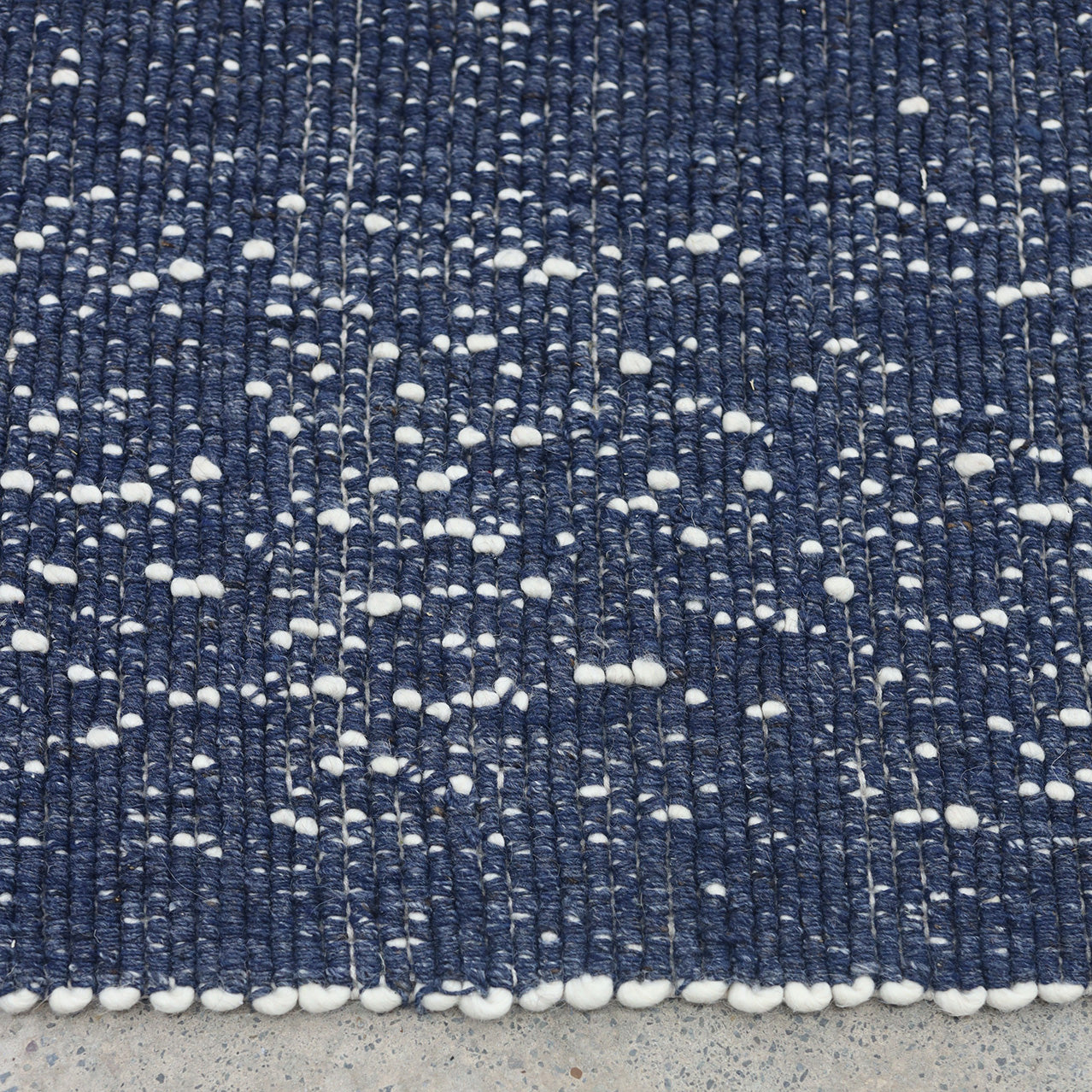 Kendra Navy Blue and Ivory Wool Rug