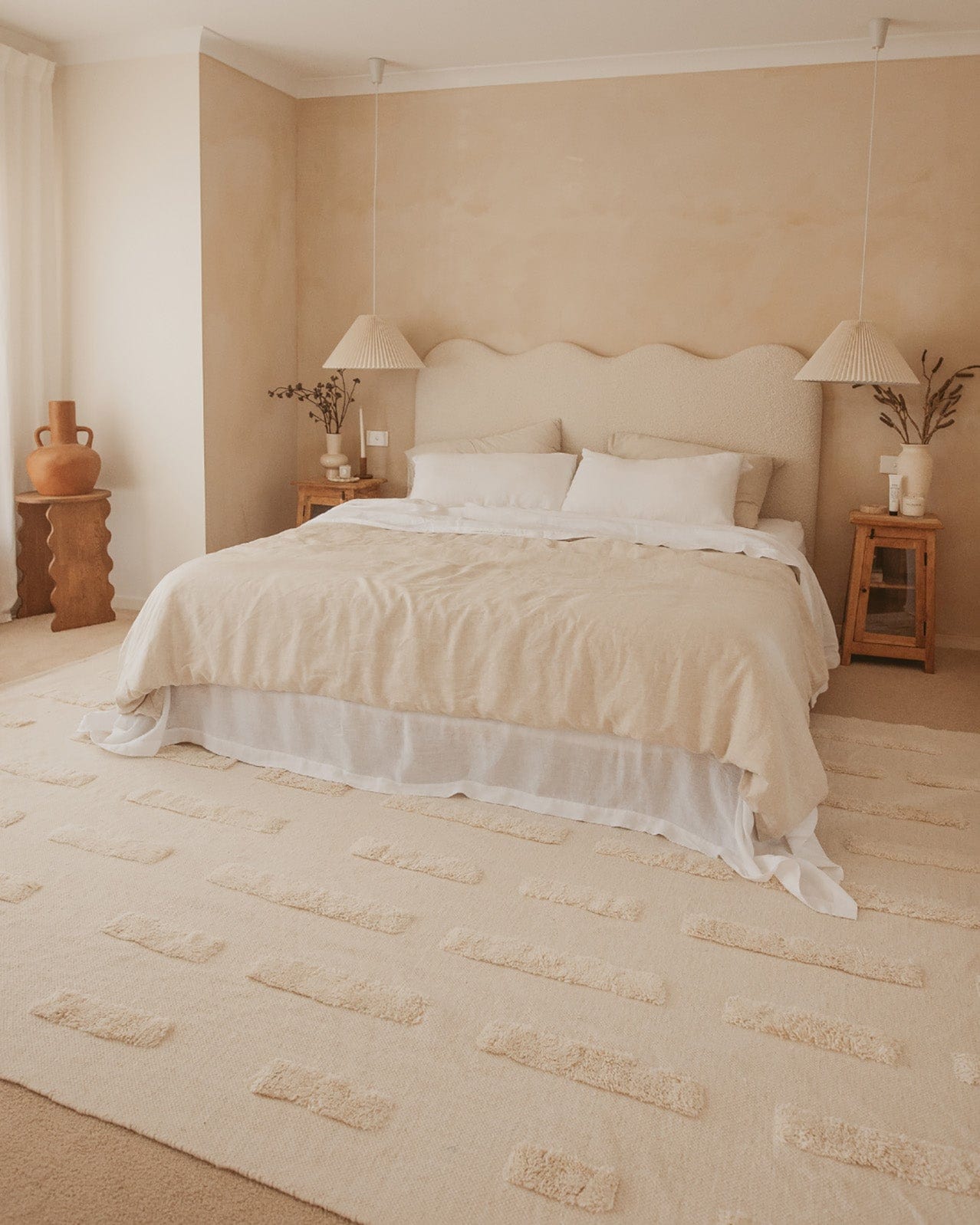Lauren Cream Tufted Wool Rug *NO RETURNS UNLESS FAULTY