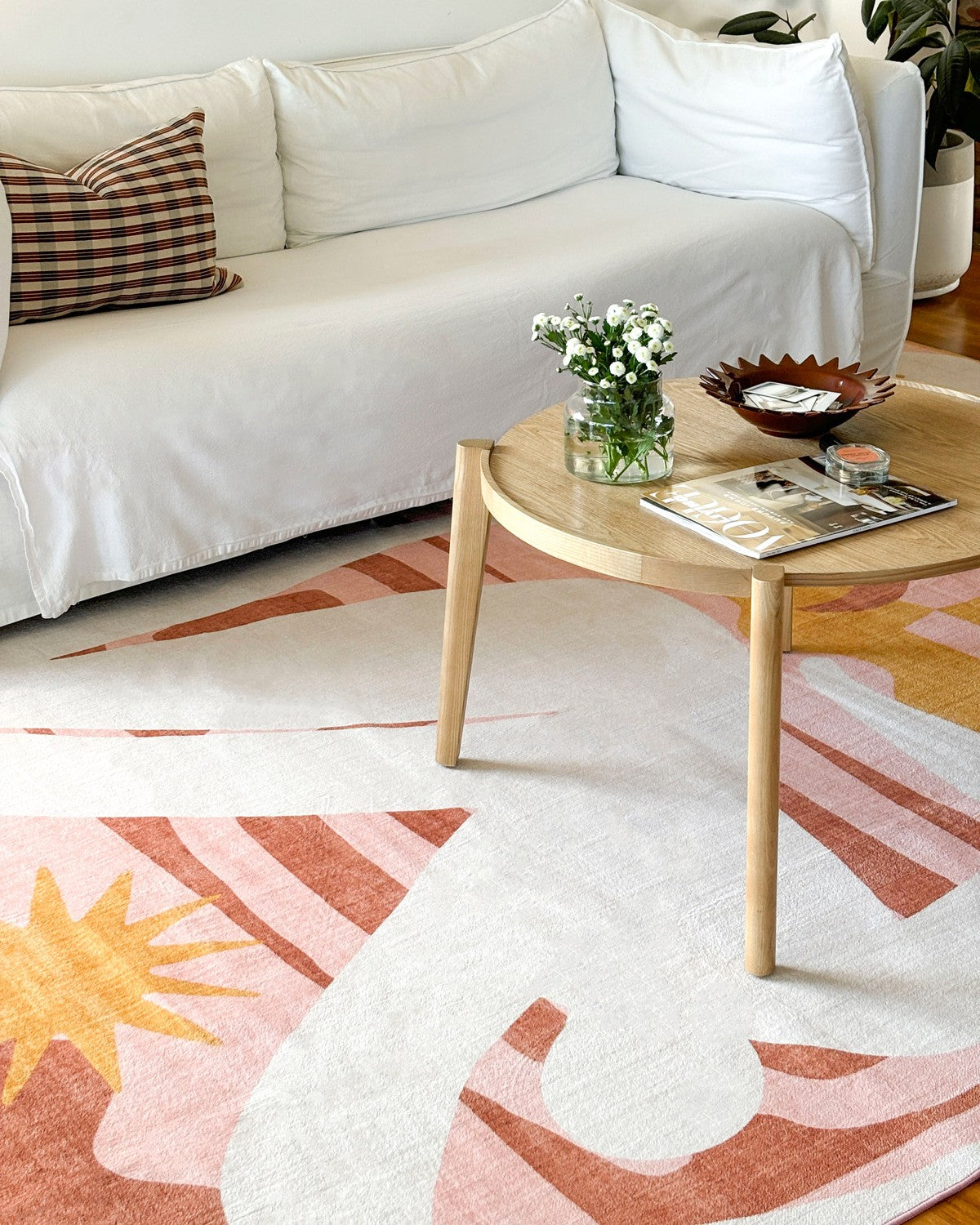 Menaka Pink and Rust Abstract Rug
