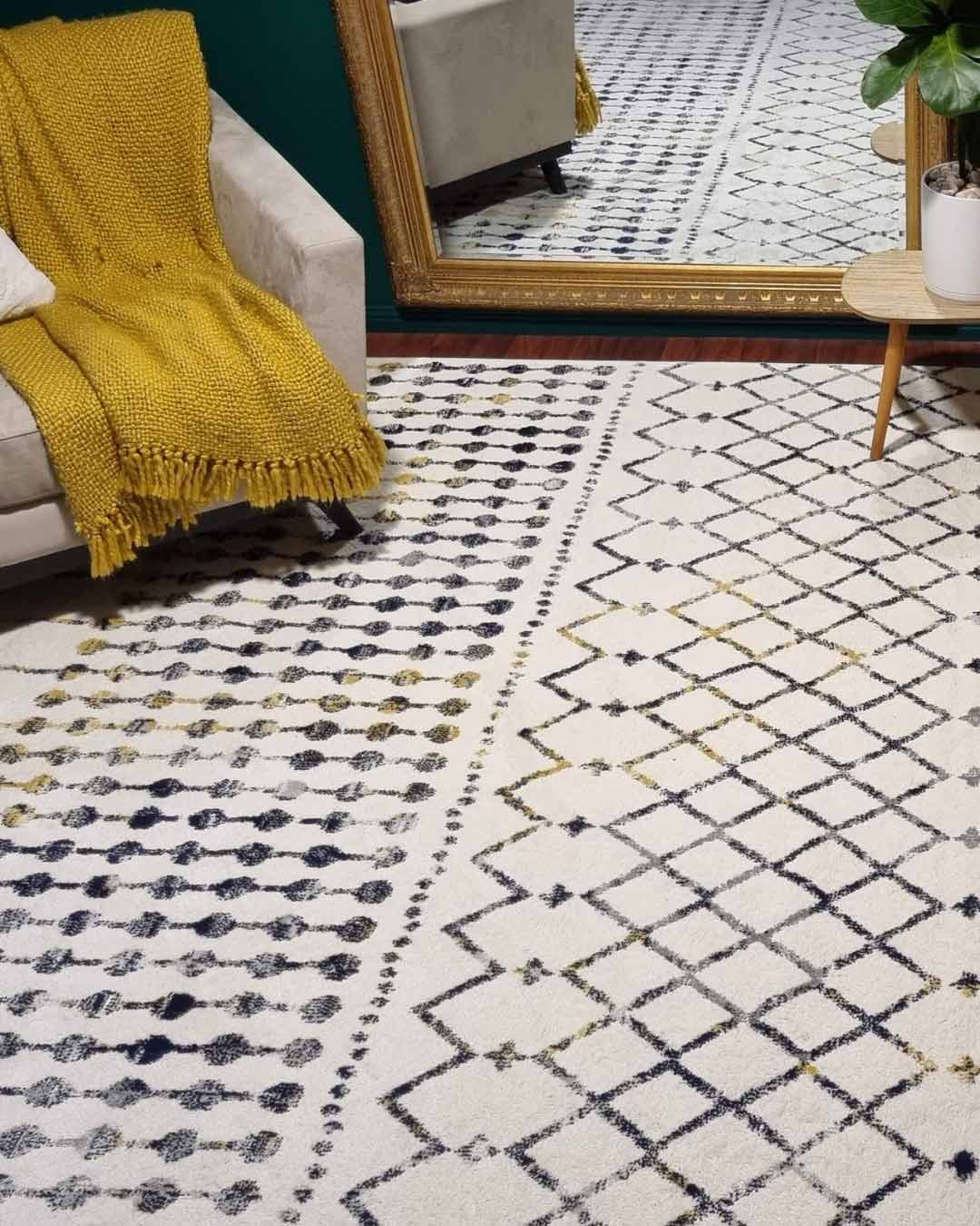 Molly Multi-Colour Tribal Diamond Rug *NO RETURNS UNLESS FAULTY