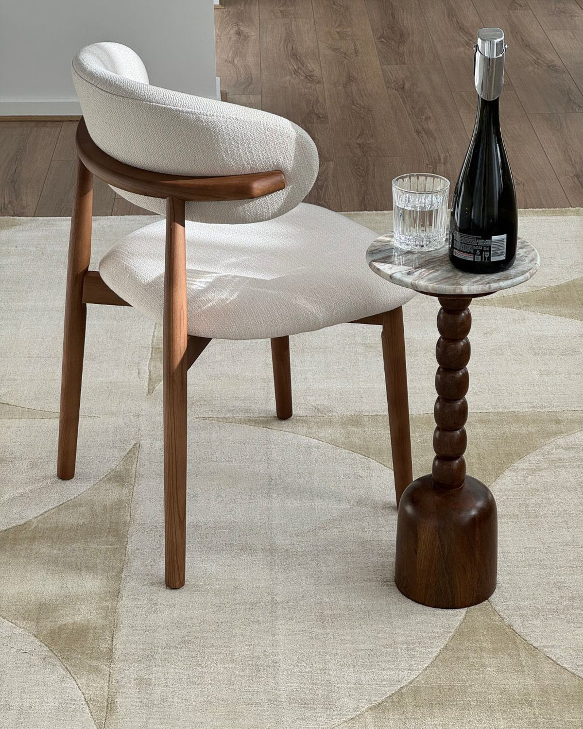 Nanika Cream Hourglass Viscose Rug