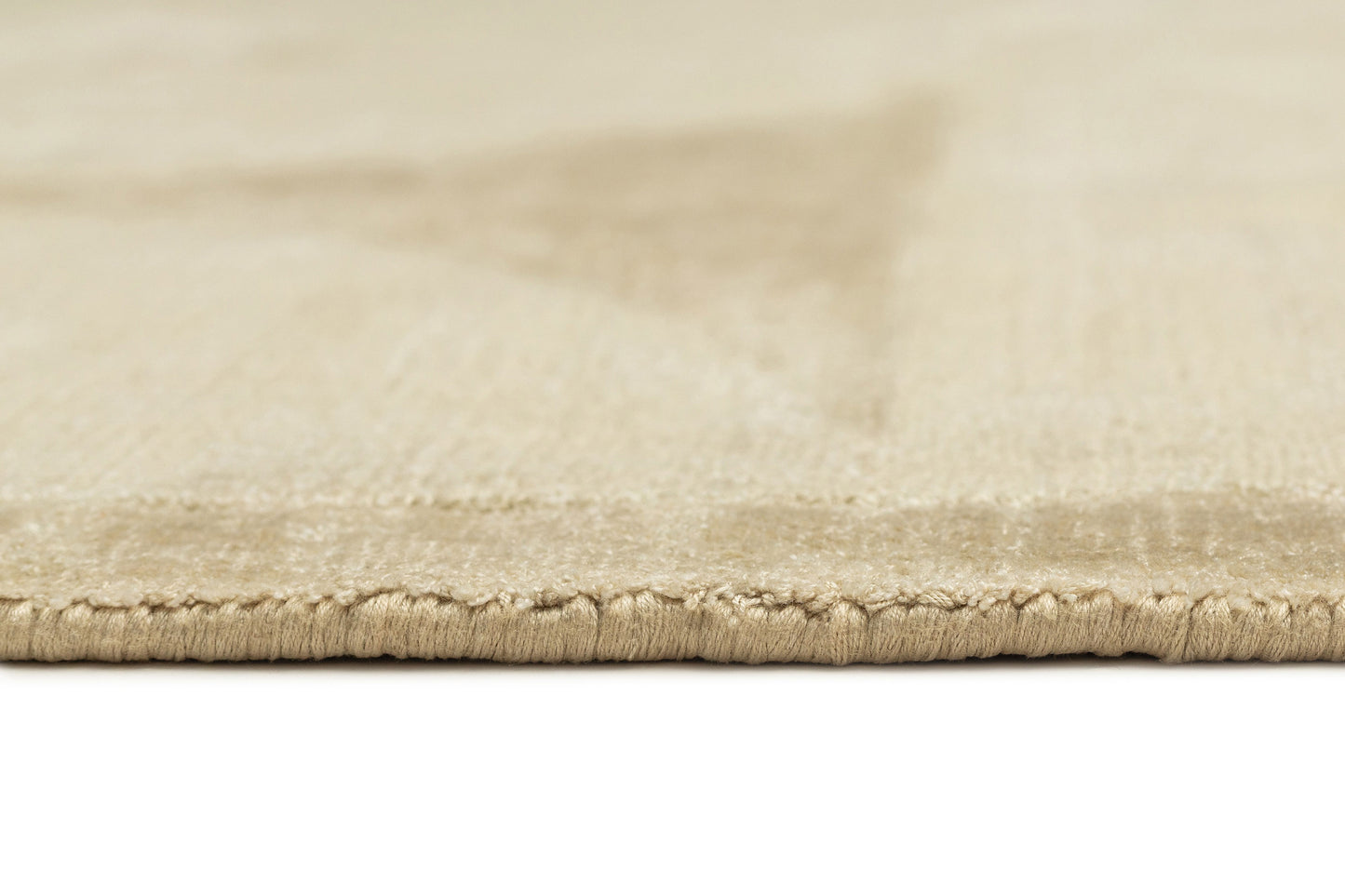 Nanika Cream Hourglass Viscose Rug