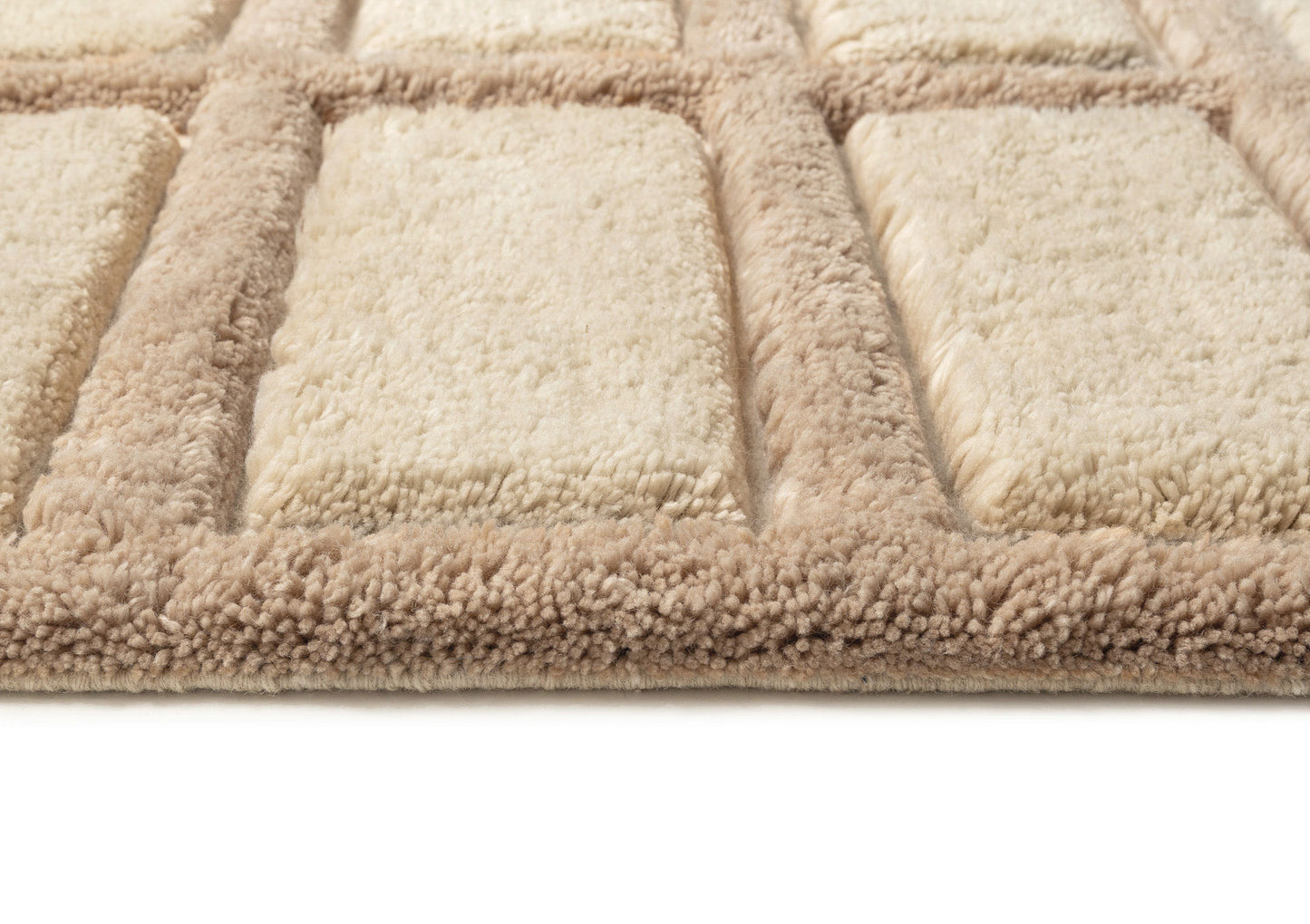 Posy Oat High-Low Shag Wool Rug