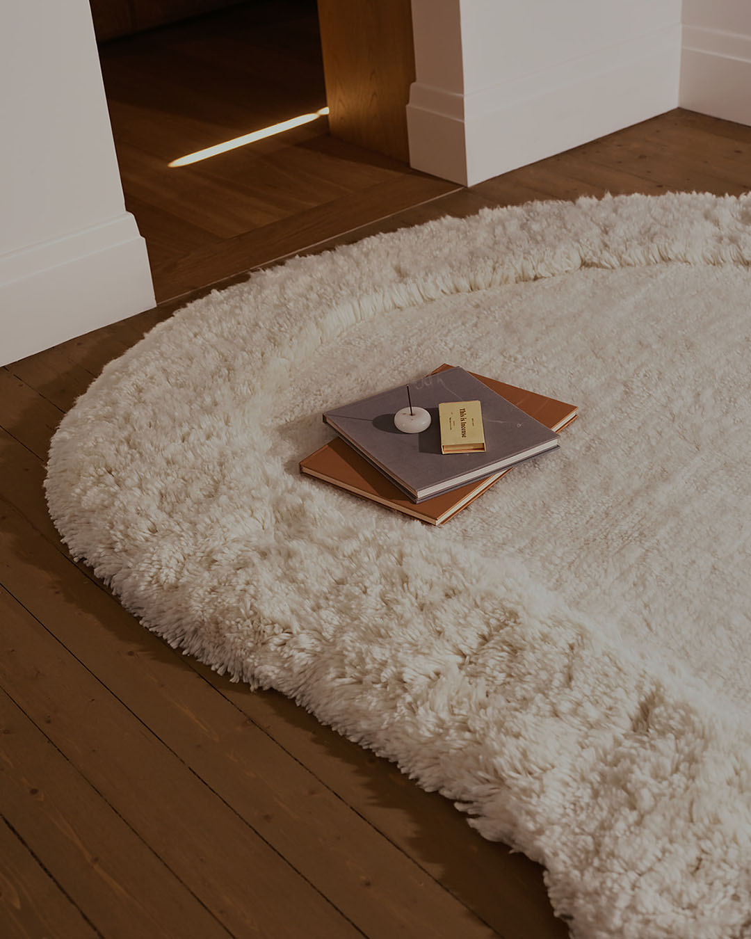 Rannis Natural Cream Oval Shag Rug