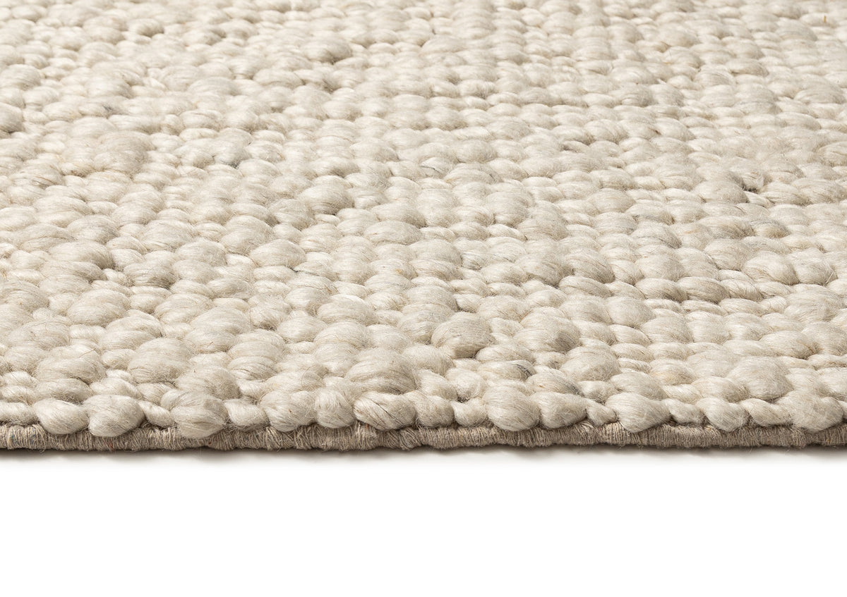 Salina Natural Ivory Pebble Loop Rug