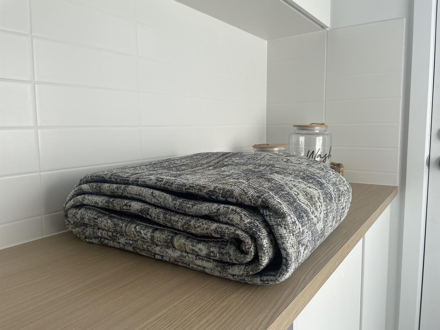 Santi Green and Grey Traditional Distressed Washable Rug