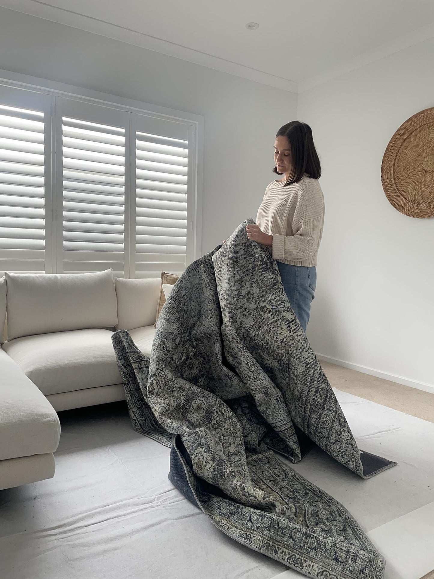 Santi Green and Grey Traditional Distressed Washable Rug