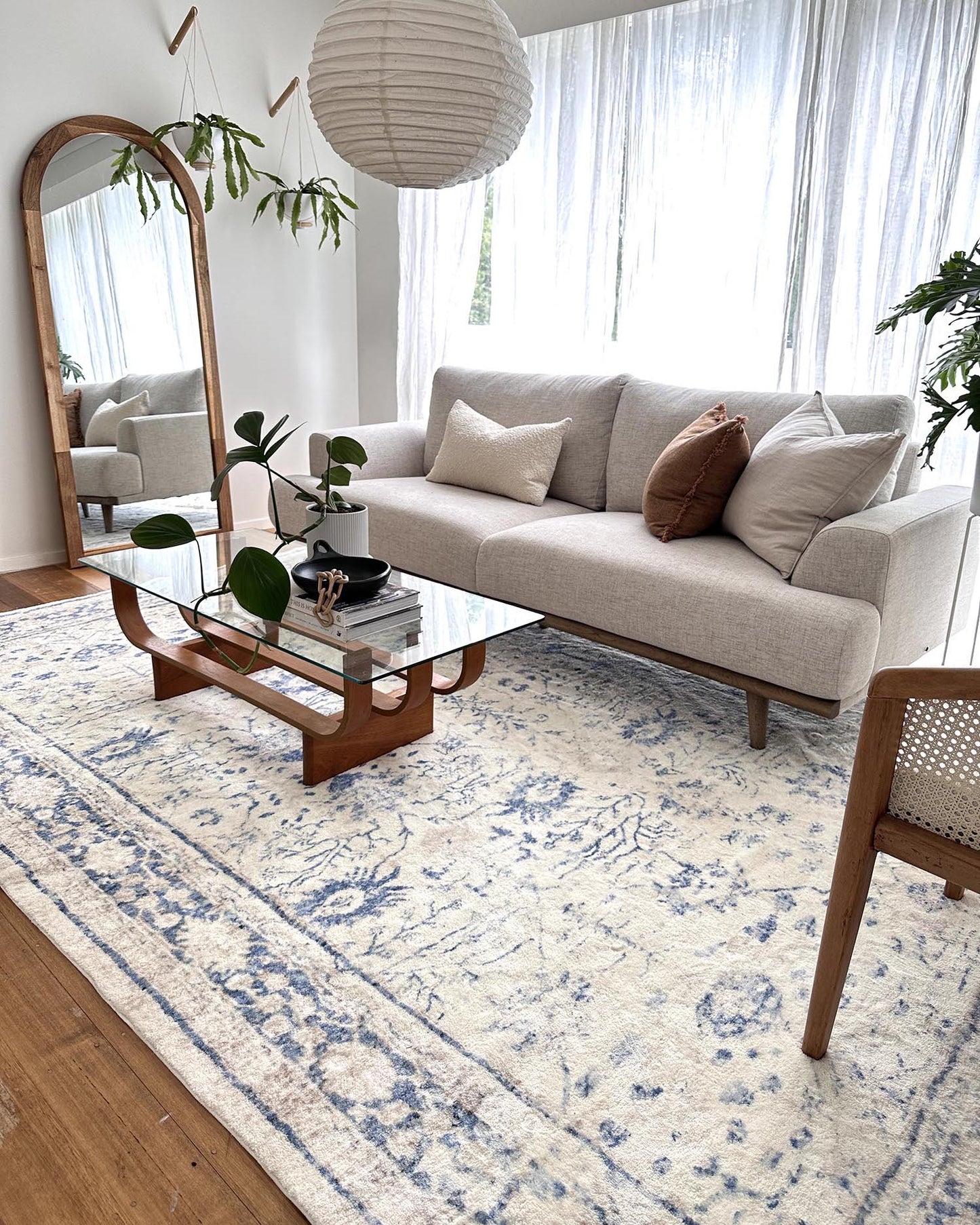 Sarafina Blue and Grey Distressed Washable Rug