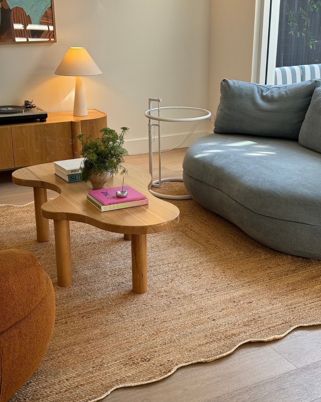 Sarandi Natural Brown Scalloped Jute Rug