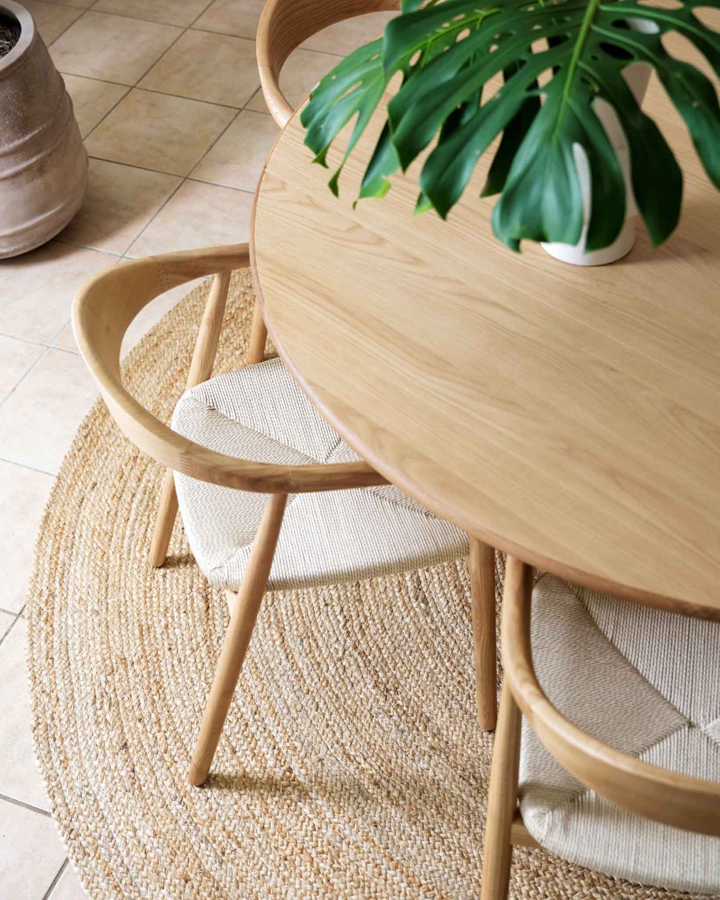 Sayulita Natural Hand-Braided Round Jute Rug