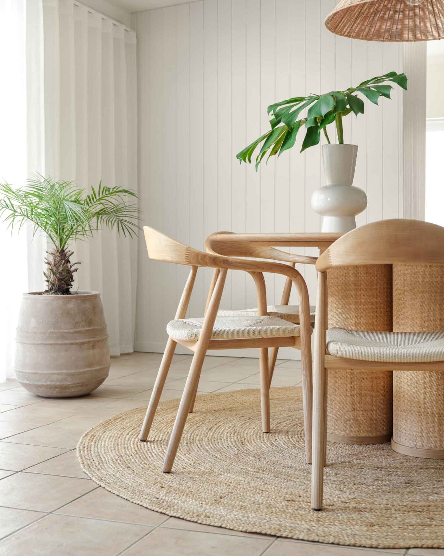Sayulita Natural Hand-Braided Round Jute Rug