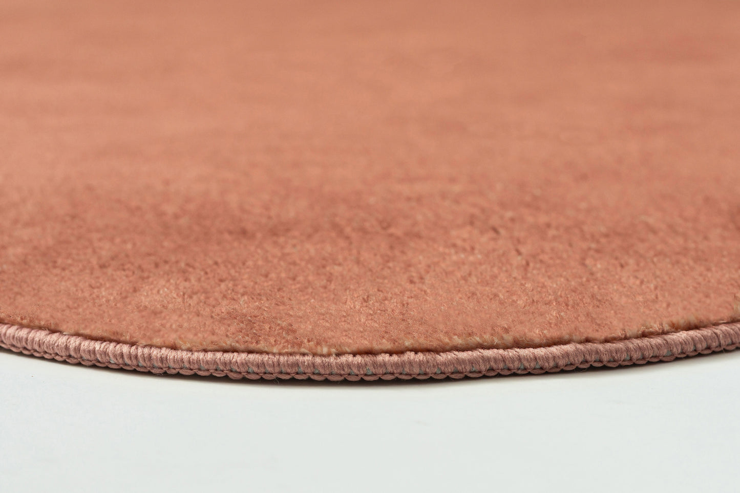 Vesta Red Scallop Washable Rug