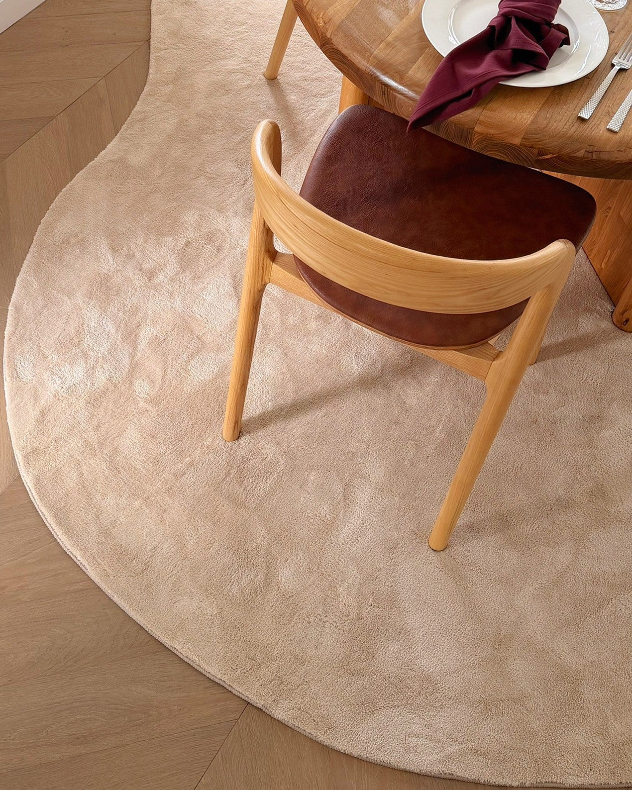 Viveca Beige Irregular Shape Washable Rug