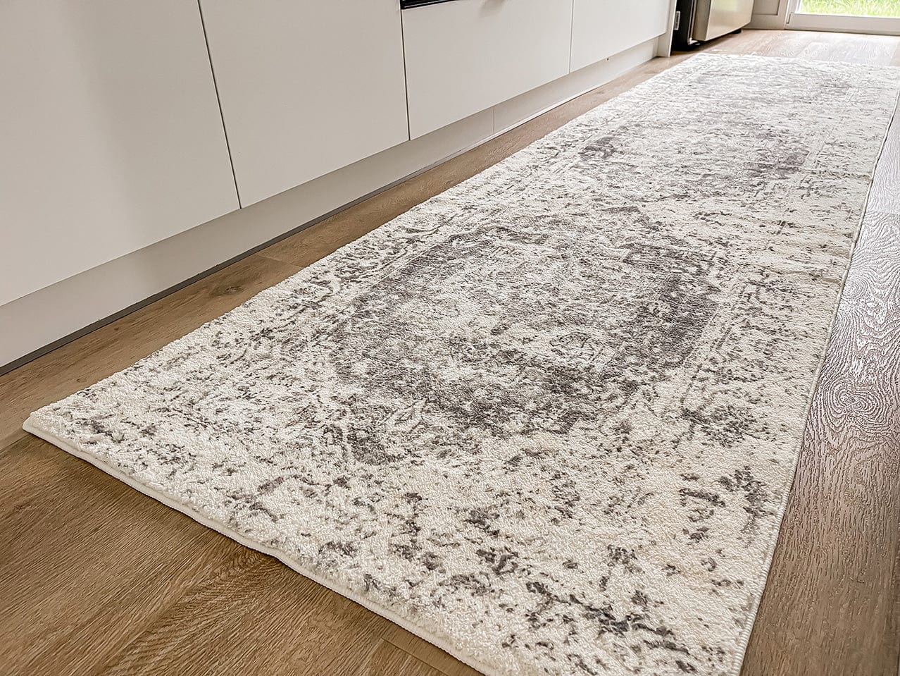 Yelina Cream and Grey Distressed Washable Runner Rug
